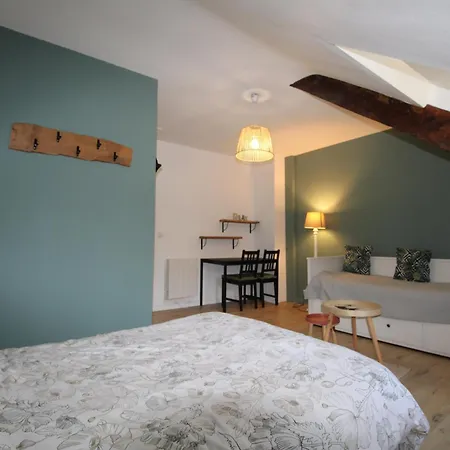 Logis Du Centre Guest house Blain